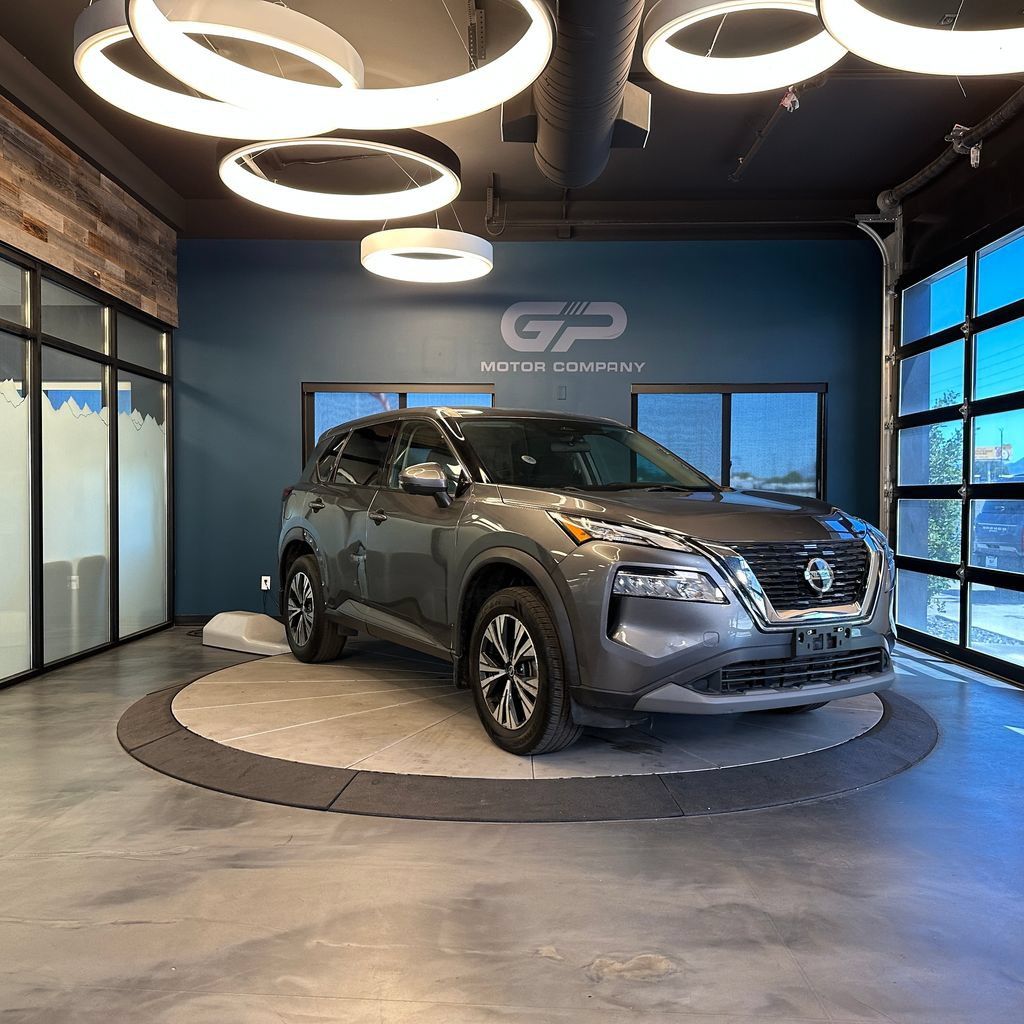 Used 2021 Nissan Rogue SV AWD/4WD image 1