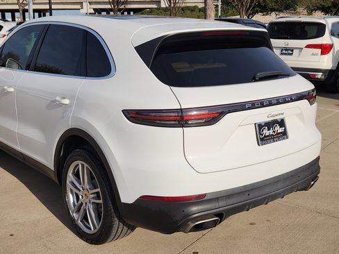 Used 2019 Porsche Cayenne image 11