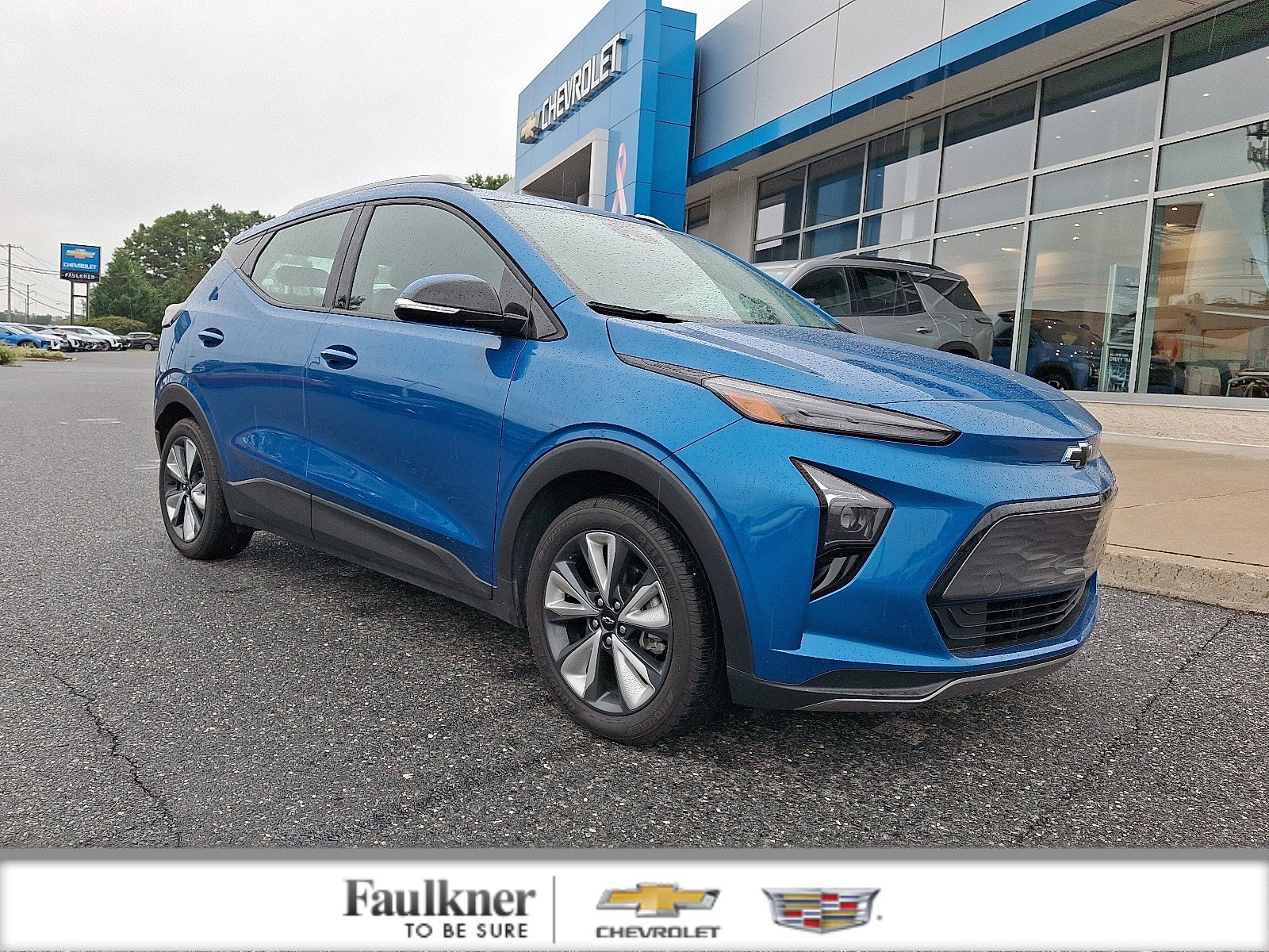 Certified 2023 Chevrolet Bolt EUV LT w/ Convenience Package FWD image 1