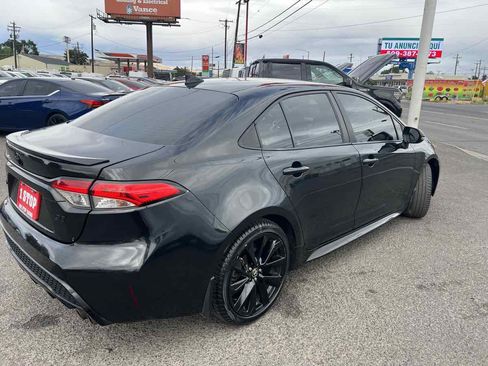 Used 2021 Toyota Corolla SE FWD image 5
