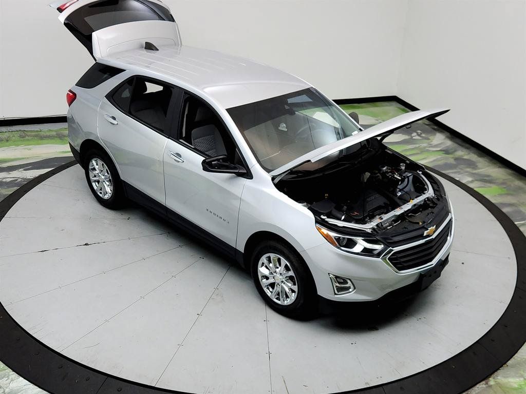 Used 2020 Chevrolet Equinox LS w/ LPO, Floor Liner Package FWD image 34