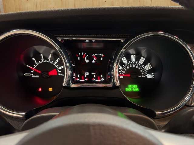 Used 2008 Ford Mustang Premium RWD image 11