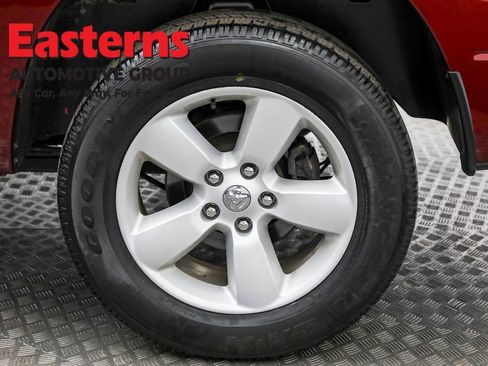 Used 2024 RAM 1500 Classic SLT image 32