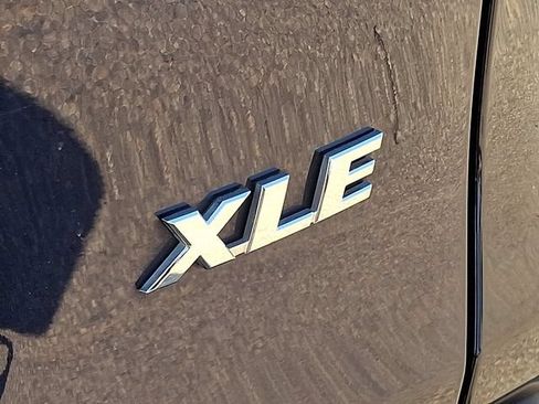 Used 2022 Toyota RAV4 XLE Premium FWD image 23