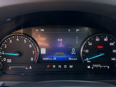 Used 2020 Ford Explorer Limited image 12