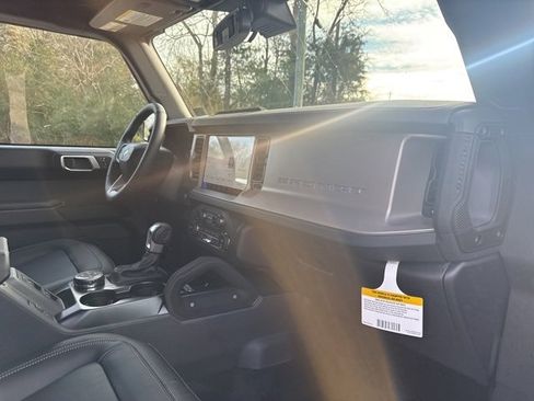 New 2025 Ford Bronco Outer Banks w/ Sasquatch Package image 29