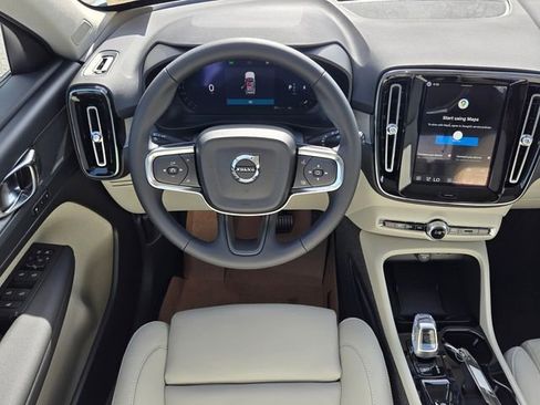 New 2026 Volvo XC40 B5 Plus w/ Protection Package Premier AWD/4WD image 17