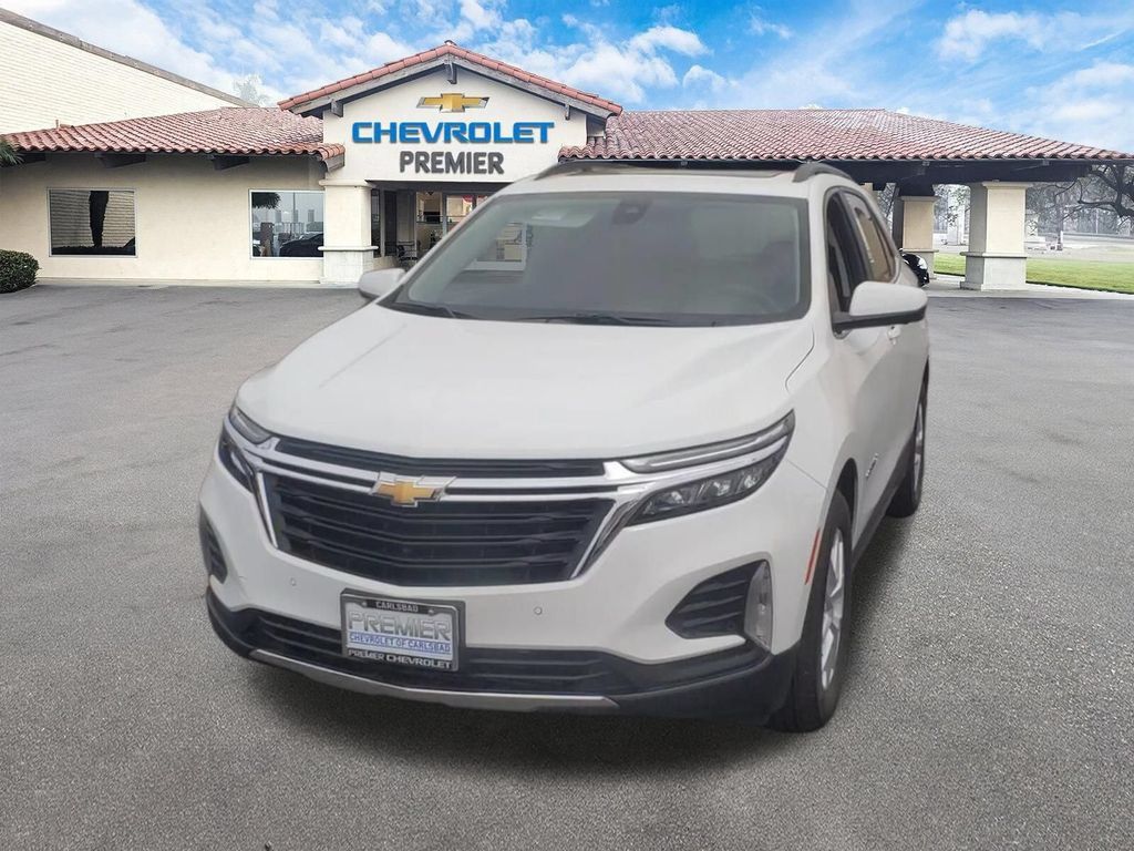 Used 2023 Chevrolet Equinox LT FWD image 3