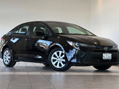 Certified 2024 Toyota Corolla LE FWD image 2