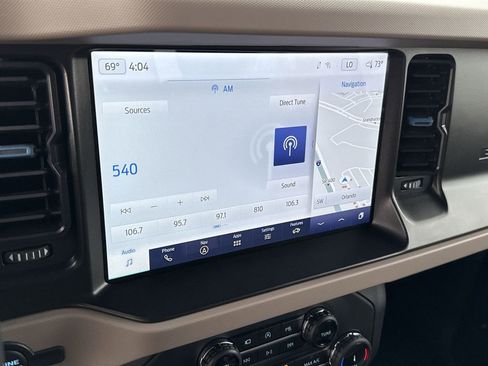 Used 2022 Ford Bronco Wildtrak image 23