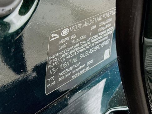 Used 2024 Jaguar XF R-Dynamic SE AWD/4WD image 34