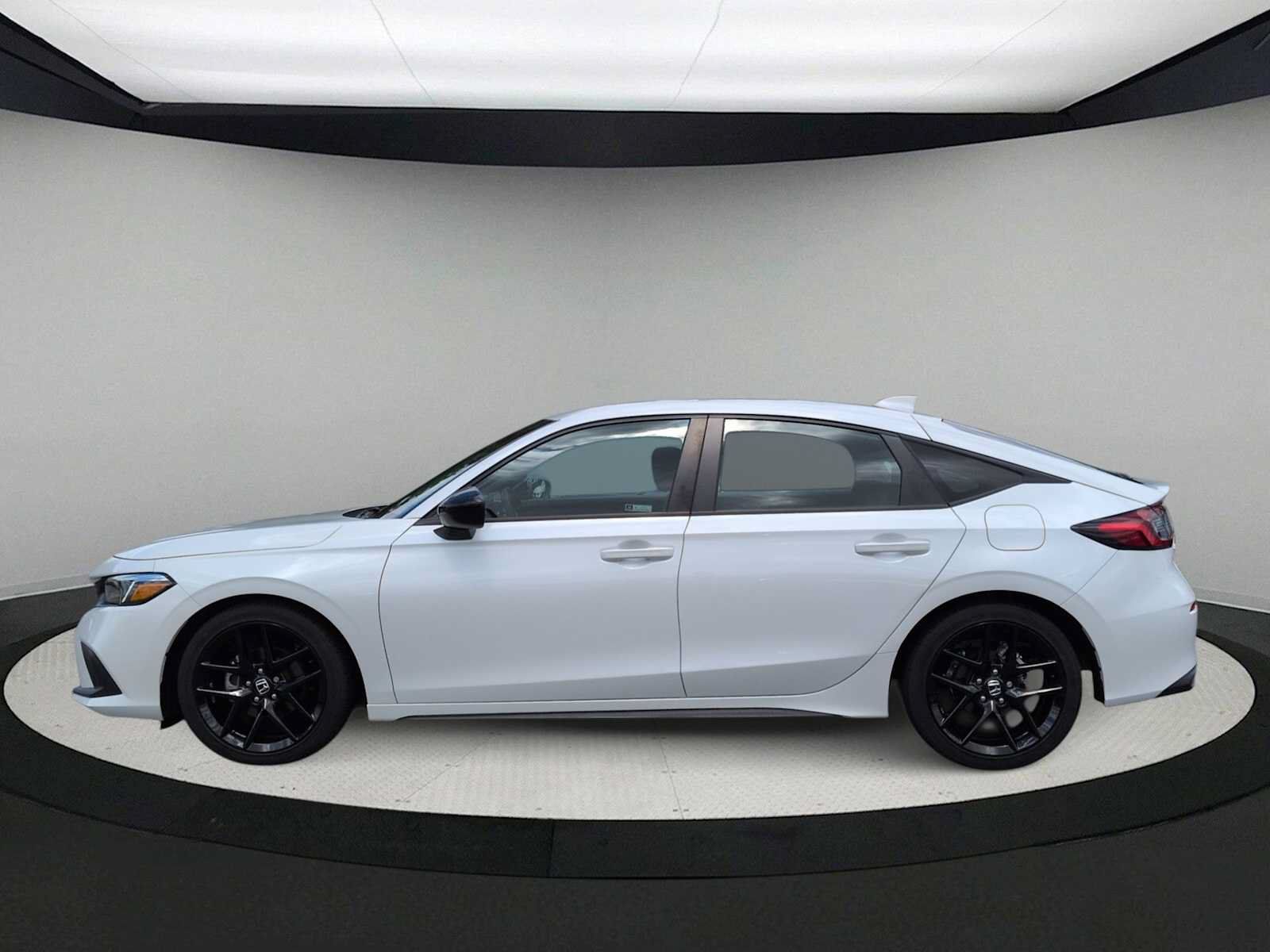 Used 2024 Honda Civic Sport image 5