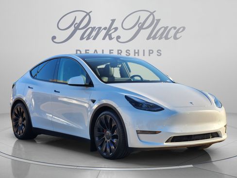 Used 2022 Tesla Model Y Performance AWD/4WD image 4