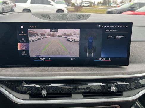 Used 2023 BMW X7 xDrive40i w/ Executive Package image 19