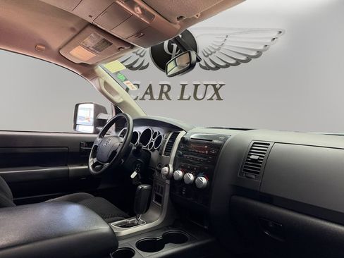 Used 2011 Toyota Tundra 4x4 CrewMax w/ TRD Off-Road Pkg image 17
