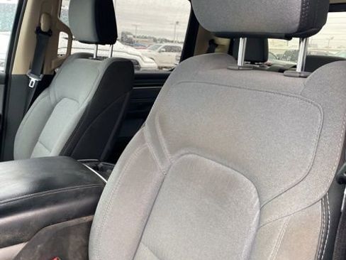 Used 2019 RAM 1500 Big Horn image 9