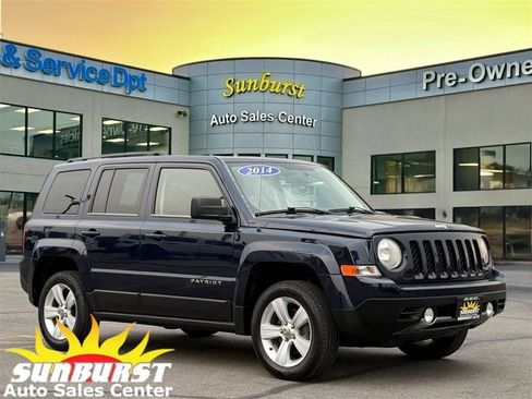 Used 2014 Jeep Patriot Limited w/ Sun/Sound Group AWD/4WD image 1