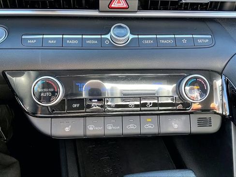 Used 2023 Hyundai Elantra Limited w/ Cargo Package image 14