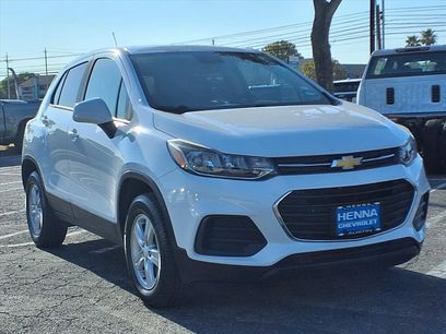 Used 2020 Chevrolet Trax LS w/ Tint and Cruise Package