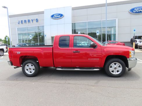 Used 2013 Chevrolet Silverado 1500 LT w/ All-Star Edition AWD/4WD image 4