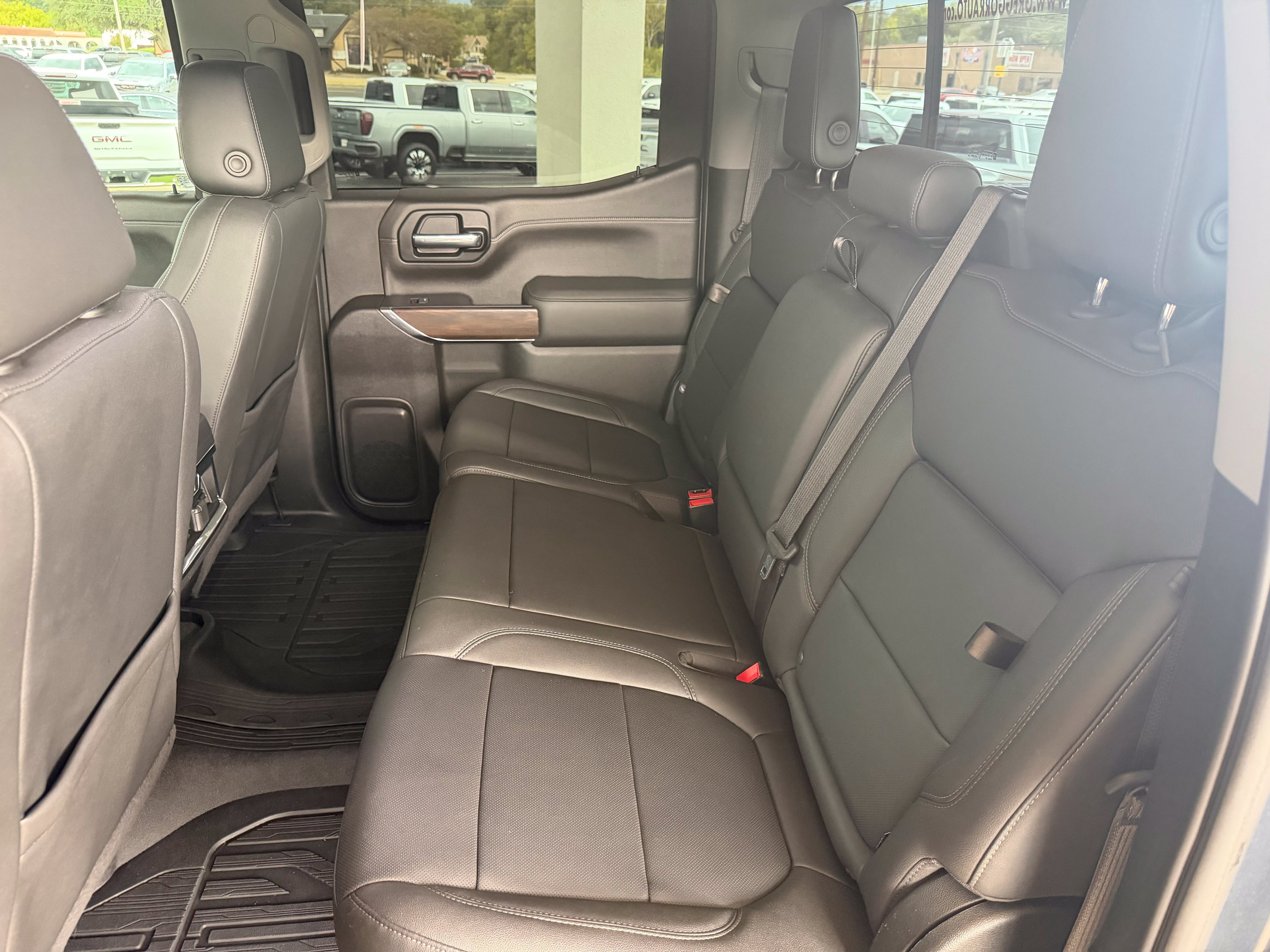 Used 2021 GMC Sierra 1500 SLT AWD/4WD image 52