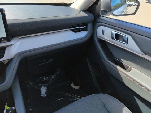 New 2026 Ford Explorer Active image 17