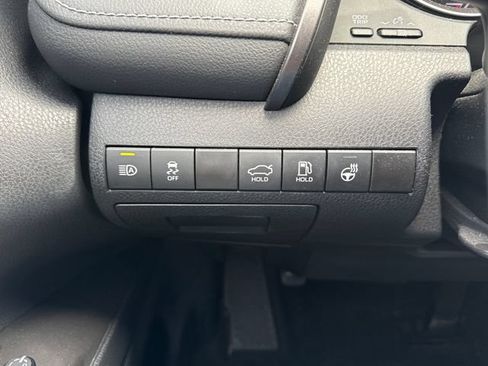 Used 2024 Toyota Camry SE w/ Cold Weather Package FWD image 32