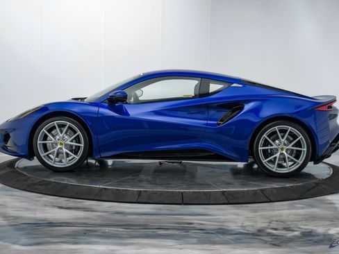 New 2025 Lotus Emira image 5