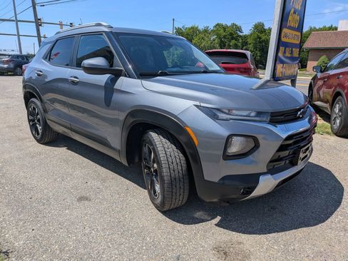 Used 2021 Chevrolet TrailBlazer LT w/ Convenience Package FWD image 7