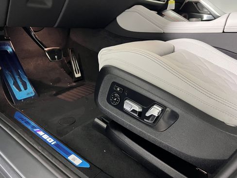 New 2026 BMW X6 M60i w/ Executive Package image 13