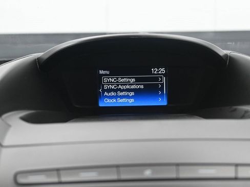 Used 2019 Ford Escape S image 18