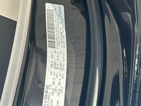 Used 2018 Chrysler Pacifica Touring Plus image 41