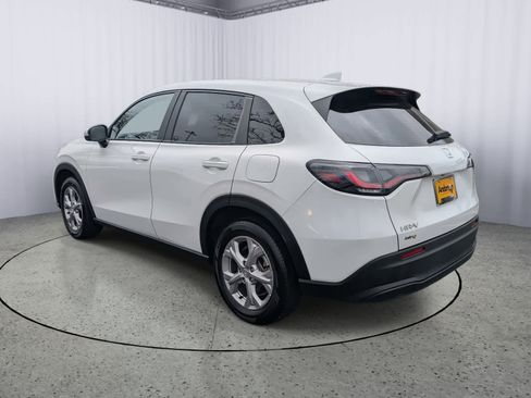 Certified 2025 Honda HR-V LX image 4