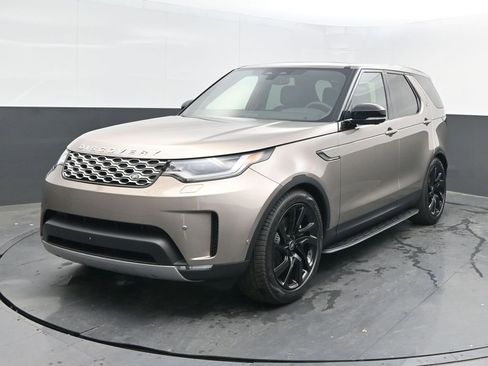 New 2025 Land Rover Discovery S AWD/4WD image 1
