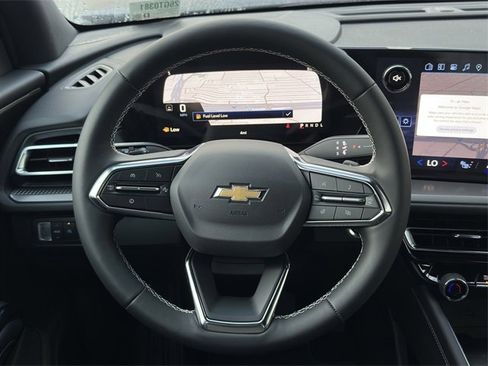 New 2026 Chevrolet Traverse LT image 11