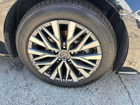 Used 2025 Nissan Altima 2.5 SV FWD image 30