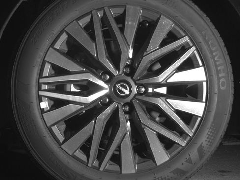 Used 2026 Nissan Altima 2.5 SV FWD image 14