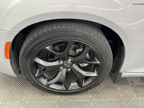 Used 2021 Chrysler 300 Touring w/ Sport Appearance Package image 30