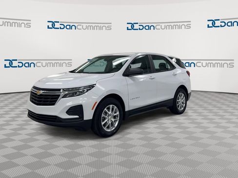 Used 2024 Chevrolet Equinox LS FWD image 4