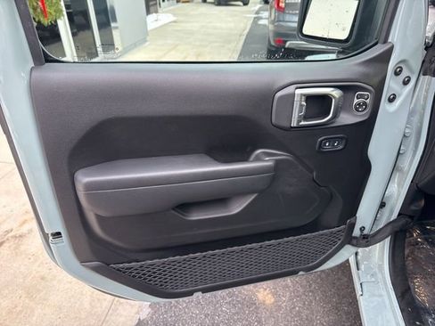 Used 2024 Jeep Wrangler Unlimited w/ Convenience Group image 10