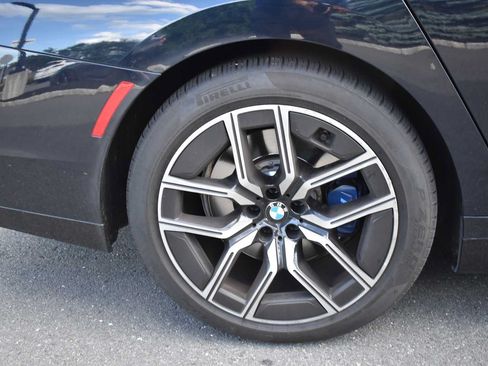 Certified 2024 BMW 740i xDrive AWD/4WD image 26