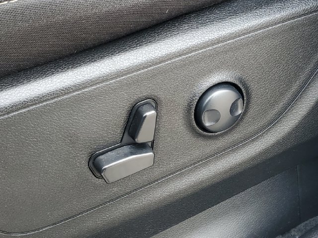 Used 2023 RAM 1500 Big Horn AWD/4WD image 7