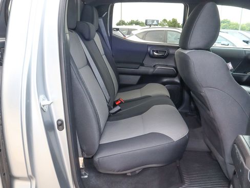 Used 2022 Toyota Tacoma TRD Off-Road image 27