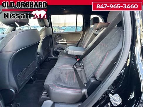 Used 2025 Mercedes-Benz GLB 250 4MATIC image 15