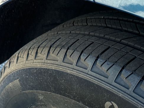 Certified 2021 Chevrolet Equinox LT AWD/4WD image 10