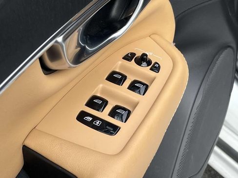 Used 2023 Volvo XC90 B6 Ultimate image 20