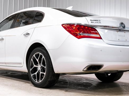 Used 2016 Buick LaCrosse Sport Touring image 5
