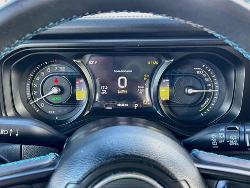 Used 2024 Jeep Wrangler Unlimited Rubicon 4xe AWD/4WD image 14
