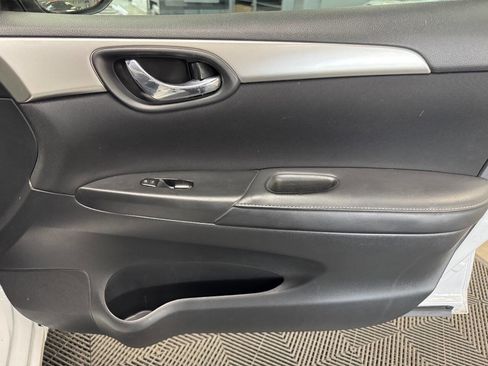 Used 2018 Nissan Sentra S image 55