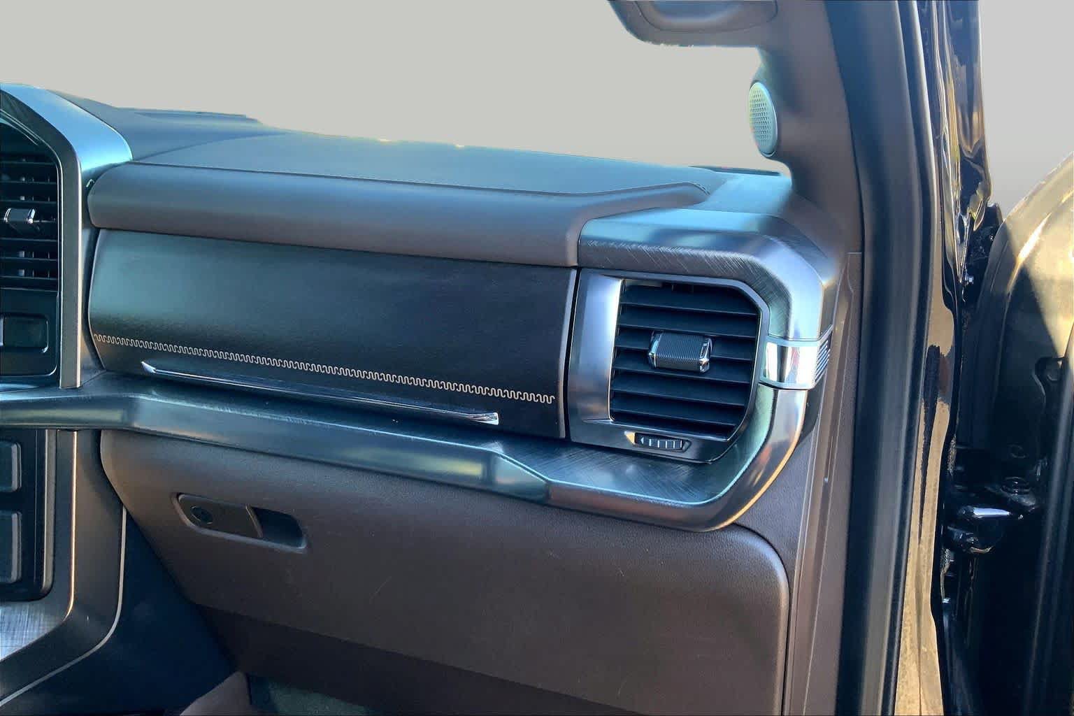 Used 2021 Ford F150 King Ranch w/ Equipment Group 601A High AWD/4WD image 18